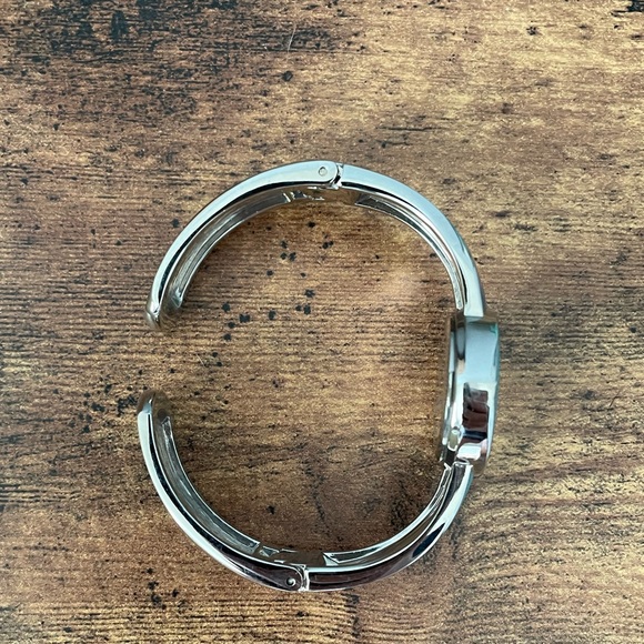 Women’s Disney Mickey Watch - Picture 3 of 4